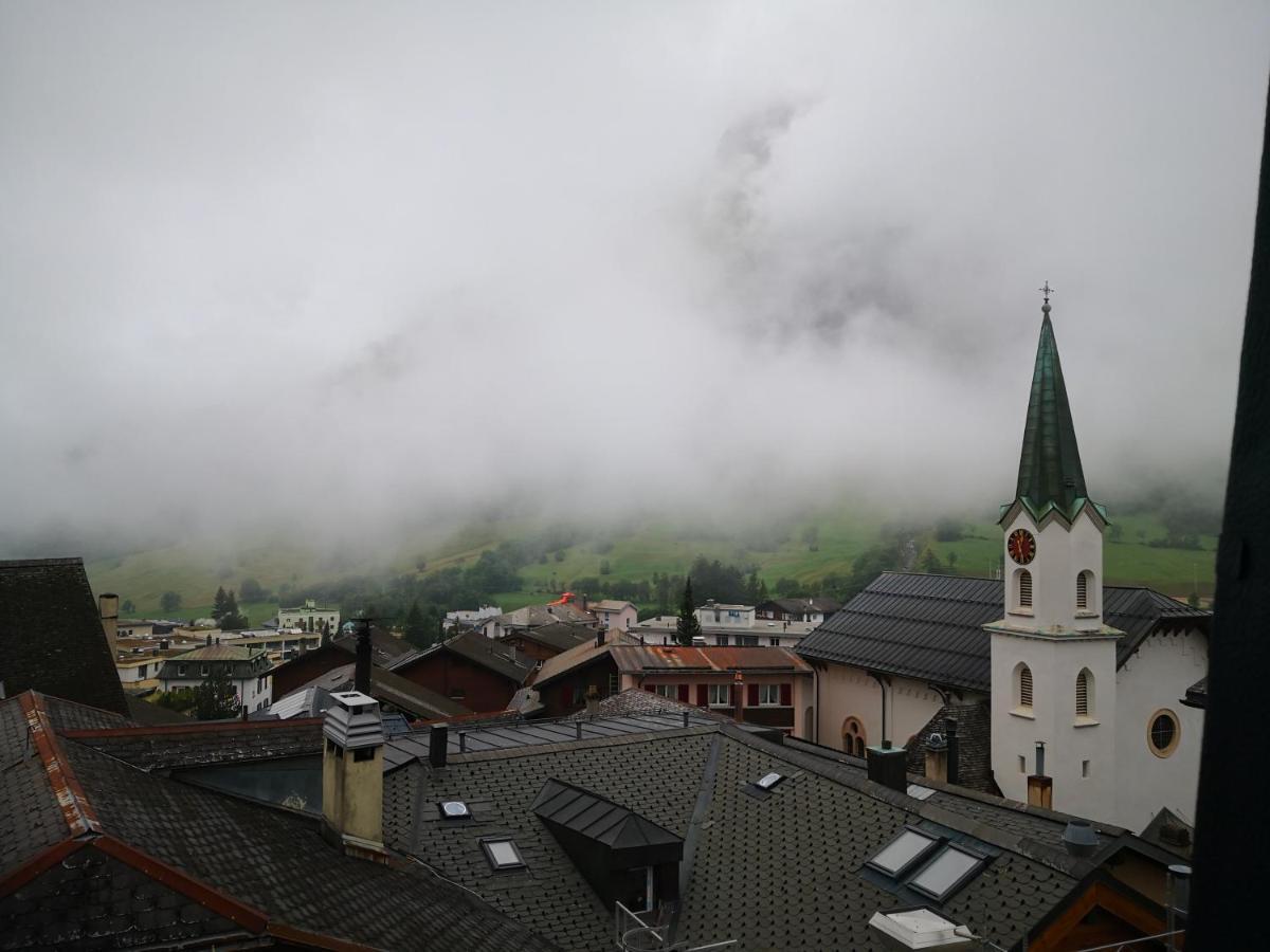 Weisses Roessli Hotel Leukerbad Exterior photo